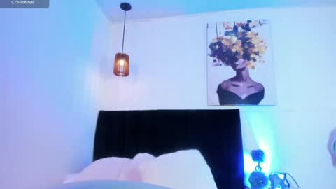 Call me Zoe  online show from June 8, 11:11 am