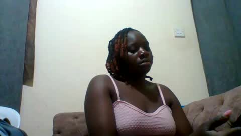 dollyvee online show from November 13, 2:31 pm