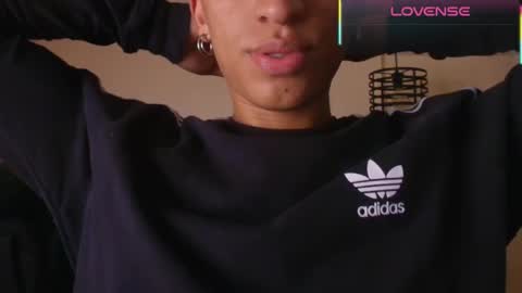 dom_veneno online show from September 18, 7:51 pm