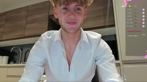 Alex...  online show from December 21, 9:43 pm