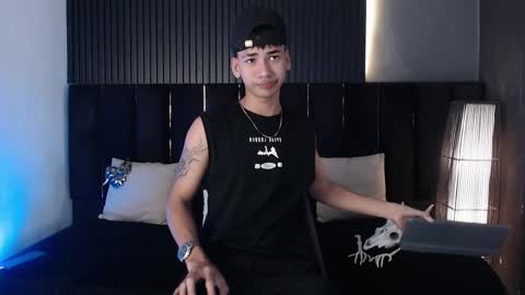 Dominic online show from October 30, 3:51 am