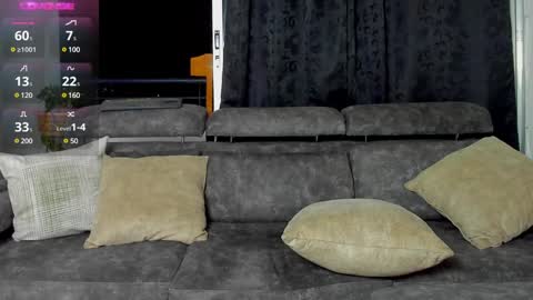 Snapshot of dominic_joness chatting on January 24, 4:16 am SANTI independent model online show from January 24, 4:16 am