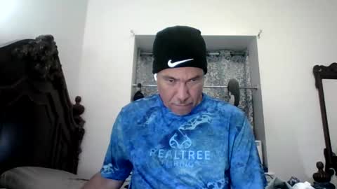 luis online show from June 1, 1:51 am