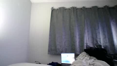 luis online show from January 31, 1:43 am