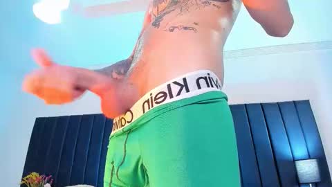 dominik_thompson777 online show from October 11, 8:30 am