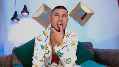 Dominik online show from May 11, 11:35 pm