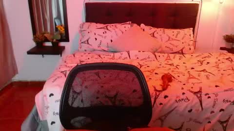  D O M I N K  online show from May 27, 7:11 pm