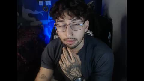 Snapshot of dominus_kane chatting on October 30, 5:08 am dominus_kane online show from October 30, 5:08 am