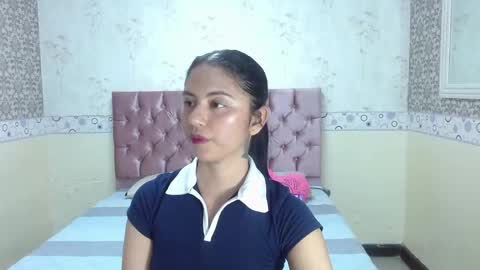 DONA Y CARL online show from March 6, 3:24 am