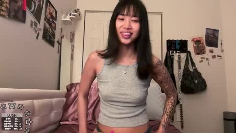 D2Creamy online show from February 27, 12:46 am