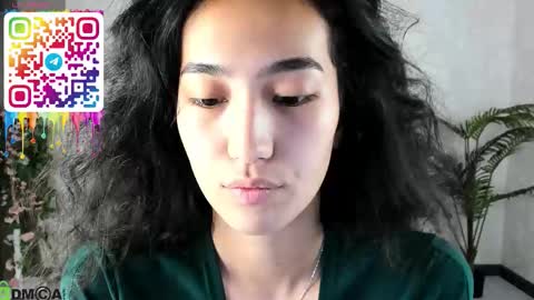 Snapshot of donnaa_drew chatting on September 14, 3:42 am Aura online show from September 14, 3:42 am