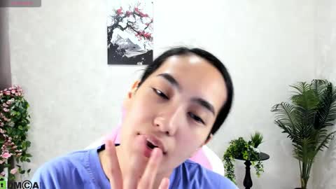 Aura online show from October 20, 2:38 am