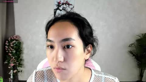 Aura online show from November 2, 7:52 am