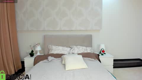 Donna On GMT2 Mon-Fri 3-9 AM online show from November 28, 2:30 am