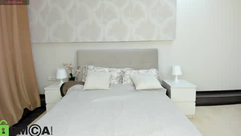 Donna On GMT2 Mon-Fri 3-9 AM online show from March 30, 12:12 am