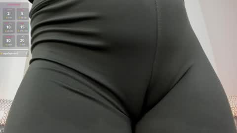 Paula DiazGMT-5 0730 - 1400 online show from December 22, 11:50 am