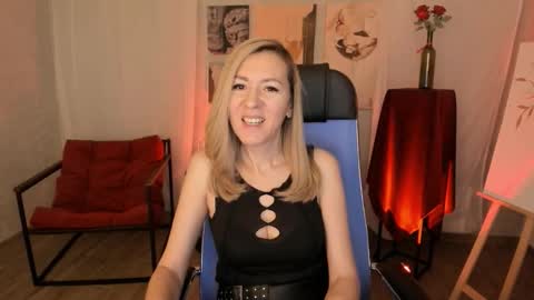 Donna online show from February 9, 6:54 pm