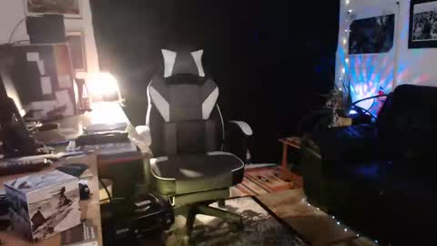 dopeleaf2 online show from January 4, 10:13 pm