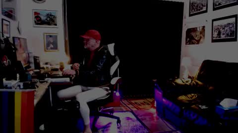 dopeleaf2 online show from September 25, 11:01 pm