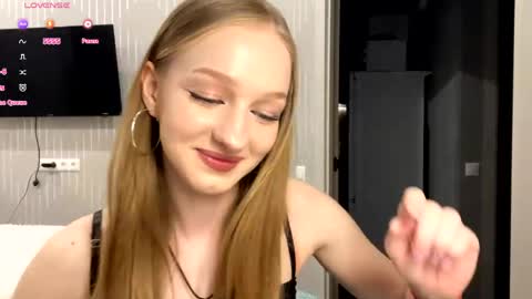 Anika online show from May 23, 8:05 pm