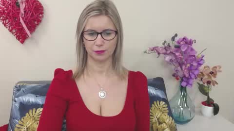 Snapshot of doreenkiss chatting on January 3, 7:16 am DoreenSexy online show from January 3, 7:16 am