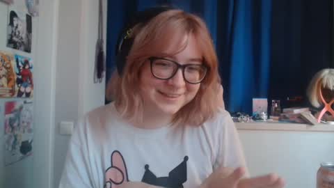 Lola online show from November 19, 9:30 am