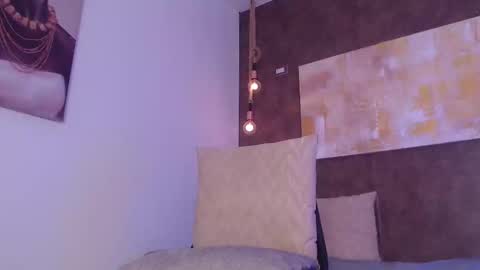 jaden online show from December 3, 4:33 pm