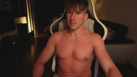 Dorian Reyes online show from July 1, 11:02 pm