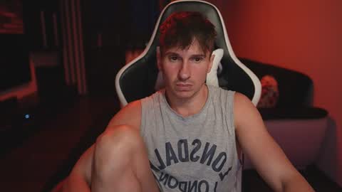 Dorian Reyes online show from July 10, 1:54 am