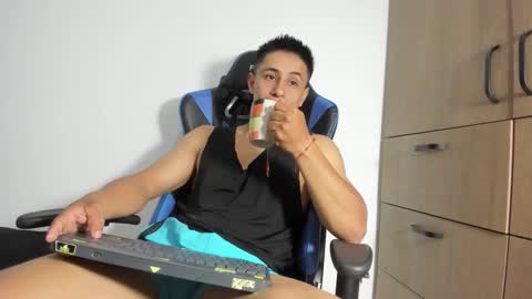 dorman_boy online show from February 25, 2:15 am