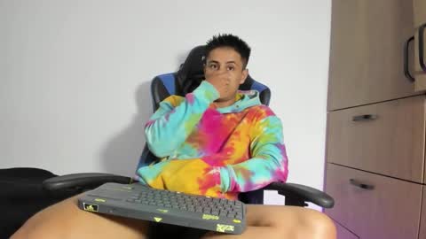 dorman_boy online show from February 28, 8:40 am