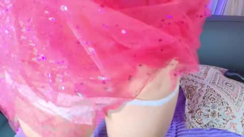 dorothy_valerisse online show from April 1, 11:11 am