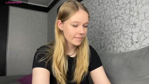 dory_liss online show from September 17, 1:53 am