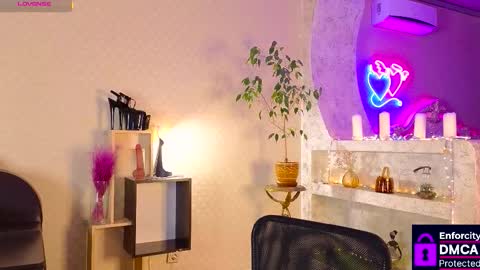 Emily online show from January 16, 1:09 pm