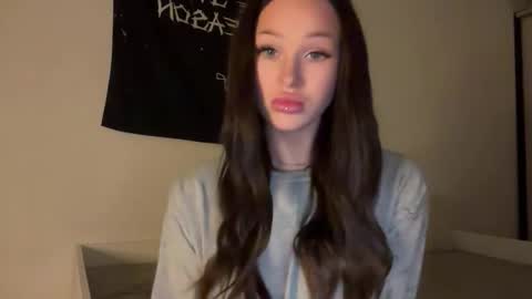 MOLLYYYY dont forget to give me a thumb up online show from October 12, 4:10 pm