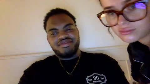 doubletrouble9498 online show from October 6, 1:45 am