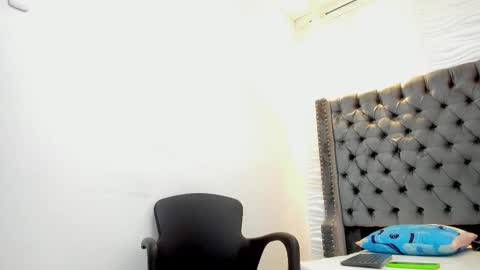 DOUGLAS online show from October 27, 1:22 pm