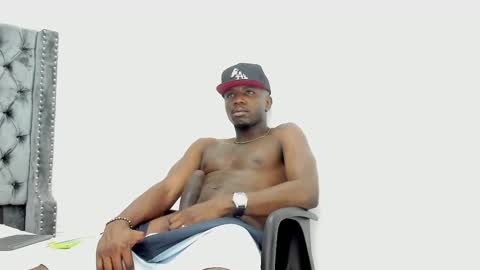 DOUGLAS online show from October 8, 3:40 pm