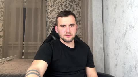 douglas_666 online show from April 15, 6:44 pm