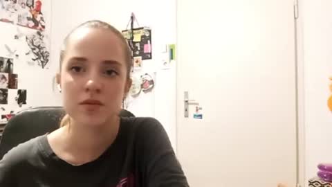 Emma online show from June 25, 5:07 pm