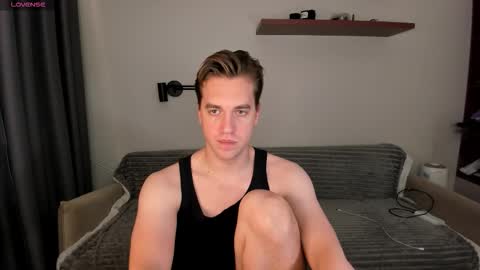 Mervin  online show from October 27, 10:10 pm