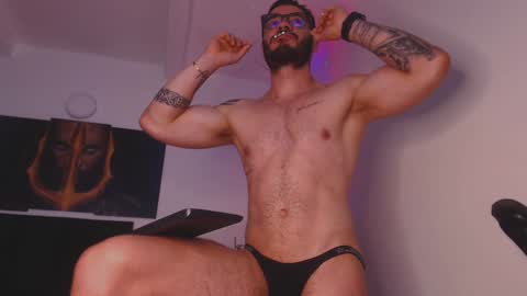 drake_cole11 online show from December 20, 1:43 pm