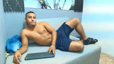 drake online show from May 13, 4:33 am