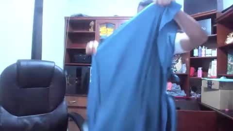 Snapshot of drako_argenti_ chatting on March 4, 7:51 am Drako online show from March 4, 7:51 am