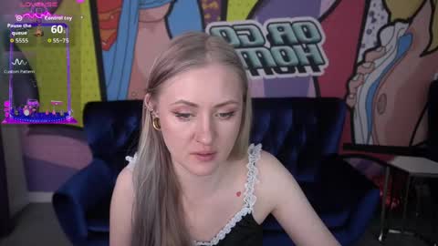 Lina online show from April 4, 5:47 am