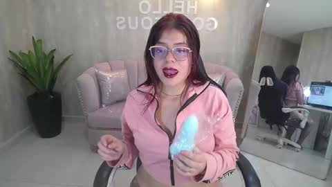 Snapshot of draviana_a chatting on September 19, 3:21 am Draviana online show from September 19, 3:21 am