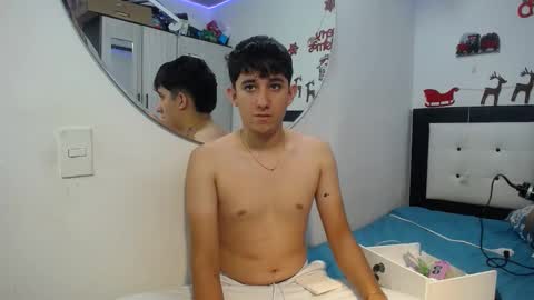 -- nicolle and jhon -- online show from December 14, 2:18 am