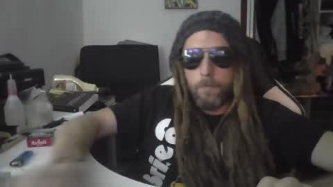 dreadfulparadise online show from September 27, 3:59 am