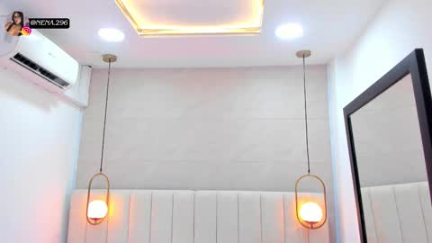 N E N A  online show from January 6, 8:02 pm