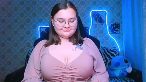 dreamforyoue2 online show from November 6, 10:02 pm